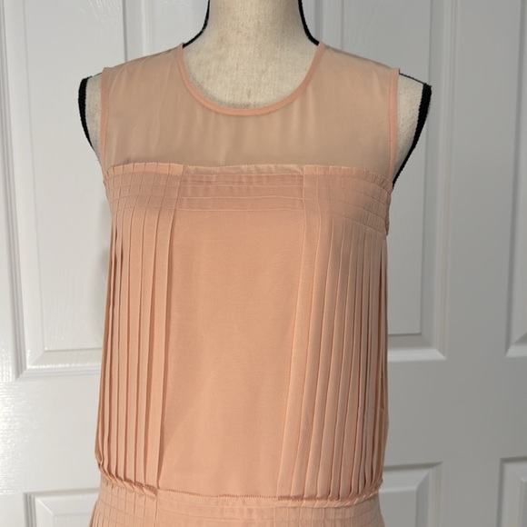 Bebe dress size 2. - Picture 2 of 7